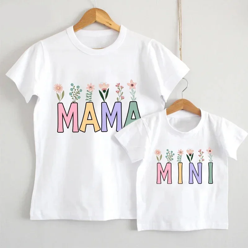 Lovely Cartoon Design Family Tshirt Two Sweet Matching Clothes Dad Mom Bro Sister Family Old Birthday Girl T-shirt