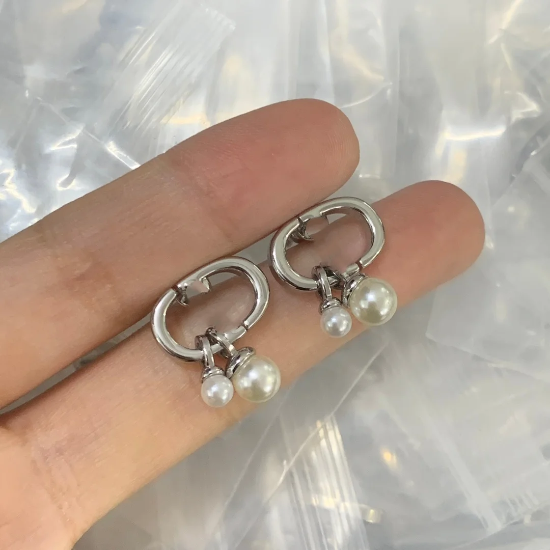 

Новинка: Многоцветные серьги-кольца с жемчугом, стразами, в форме бабочки, сердца, банта и геометрических фигур, модные украшения для повседневной носки и вечеринок