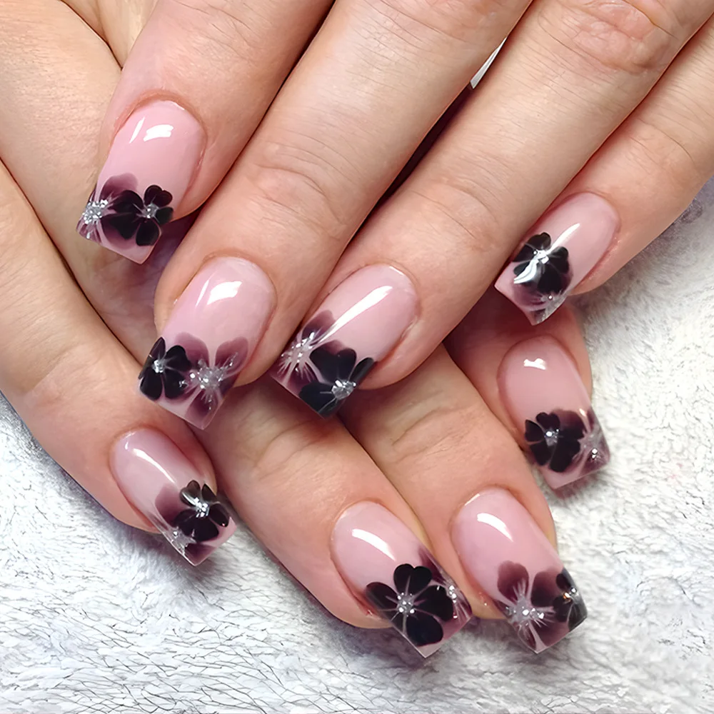 24枚入り ブラックレッドフラワーデザイン 付け爪 ミディアムレングス スクエアヘッド フェイクネイル シャイニーパウダー 再利用可能 フルカバー 付け爪チップ