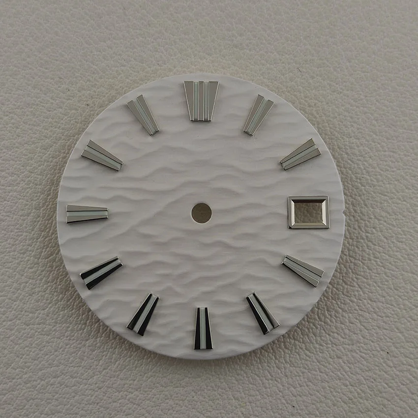 28.5MM Dial NH35 Dial Strong Green Luminous Dial Suitable for NH35/4R/7S Movement Watch Parts Replacement