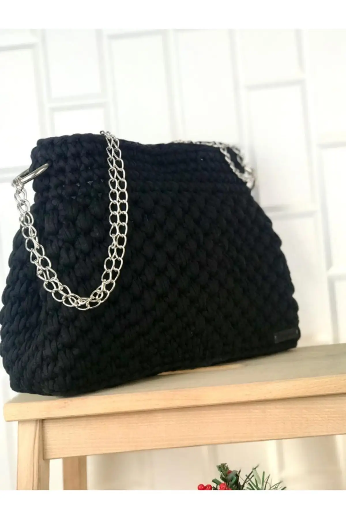 

Uras Women Black Chain Strap Handmade Weave Handbag Women Bag Shoulder bag Handmade