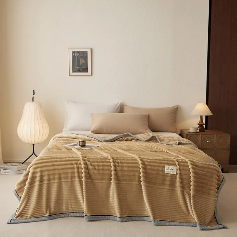 

High-gram weight skin-friendly magic velvet glutinous velvet jacquard pull blanket blanket can be used in all seasons