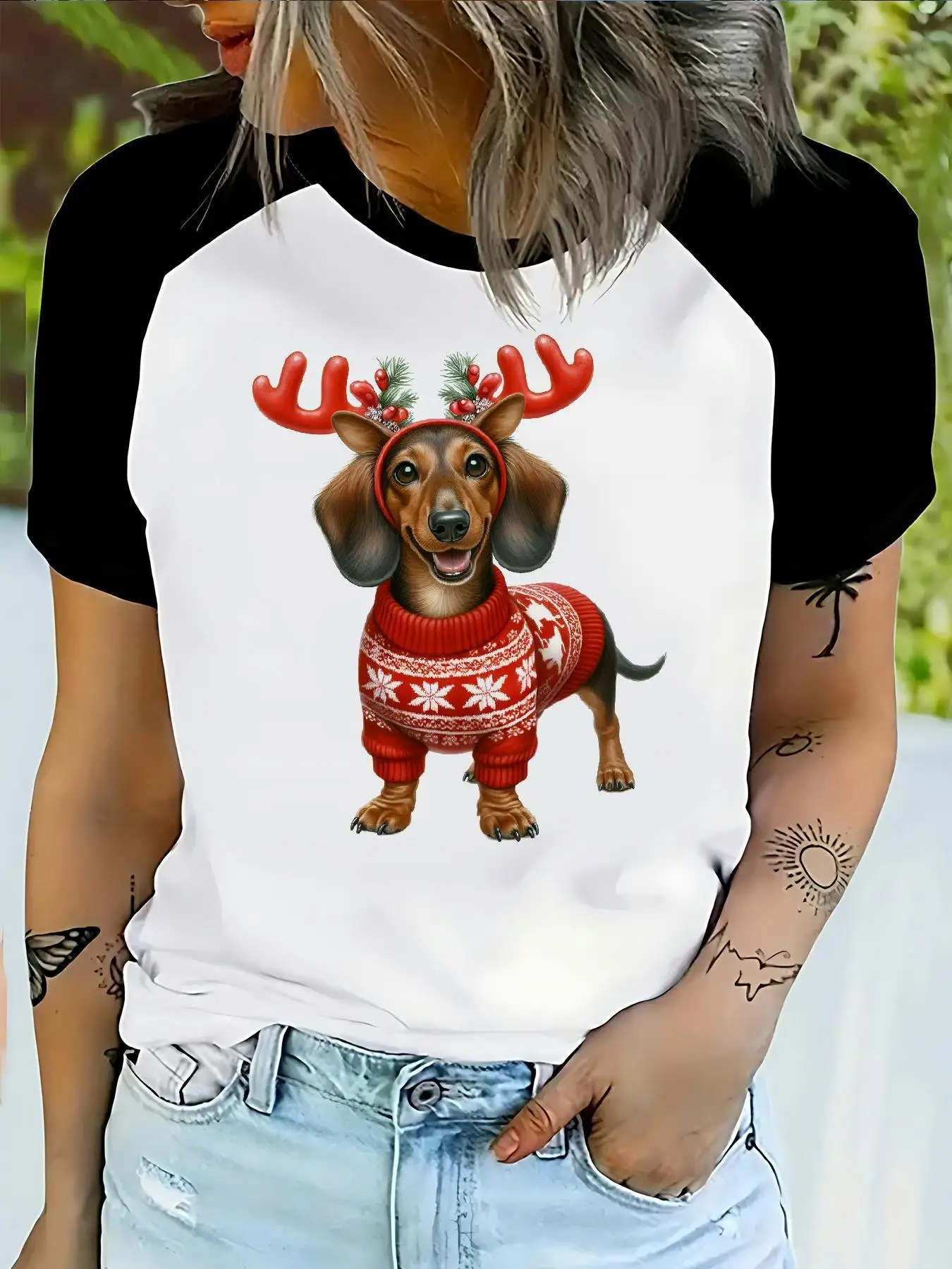 Cute Animal Print T-Shirt - Perfect Christmas Gift, Black and White Raglan Cuffs, Soft Casual Crew Neck Top, Machine Washable, Stylish Crew Neck Shirt, Graphic T-Shirt, Cute Pet Design, Shirt