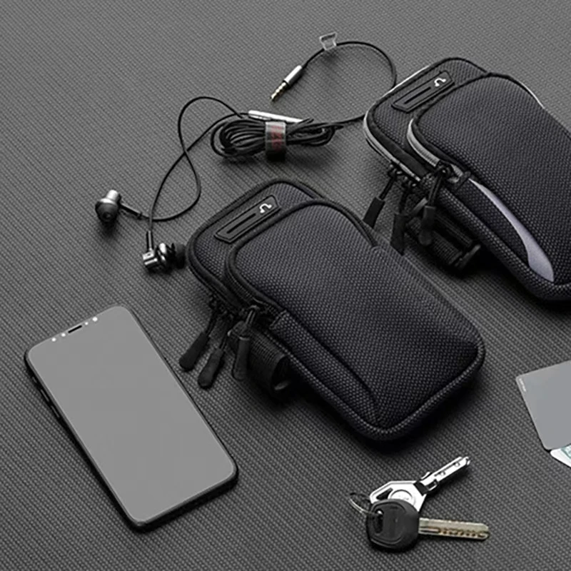 Outdoor Sports Mobile Phone Arm Bag With Headphone Jack Waterproof Breathable Running Bag Gym Unisex  Bag