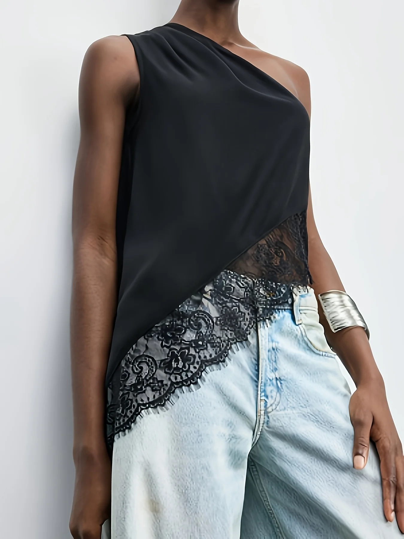 Women's fashionable elegant sexy one-shoulder summer lace spliced vest, casual, commuting, going out