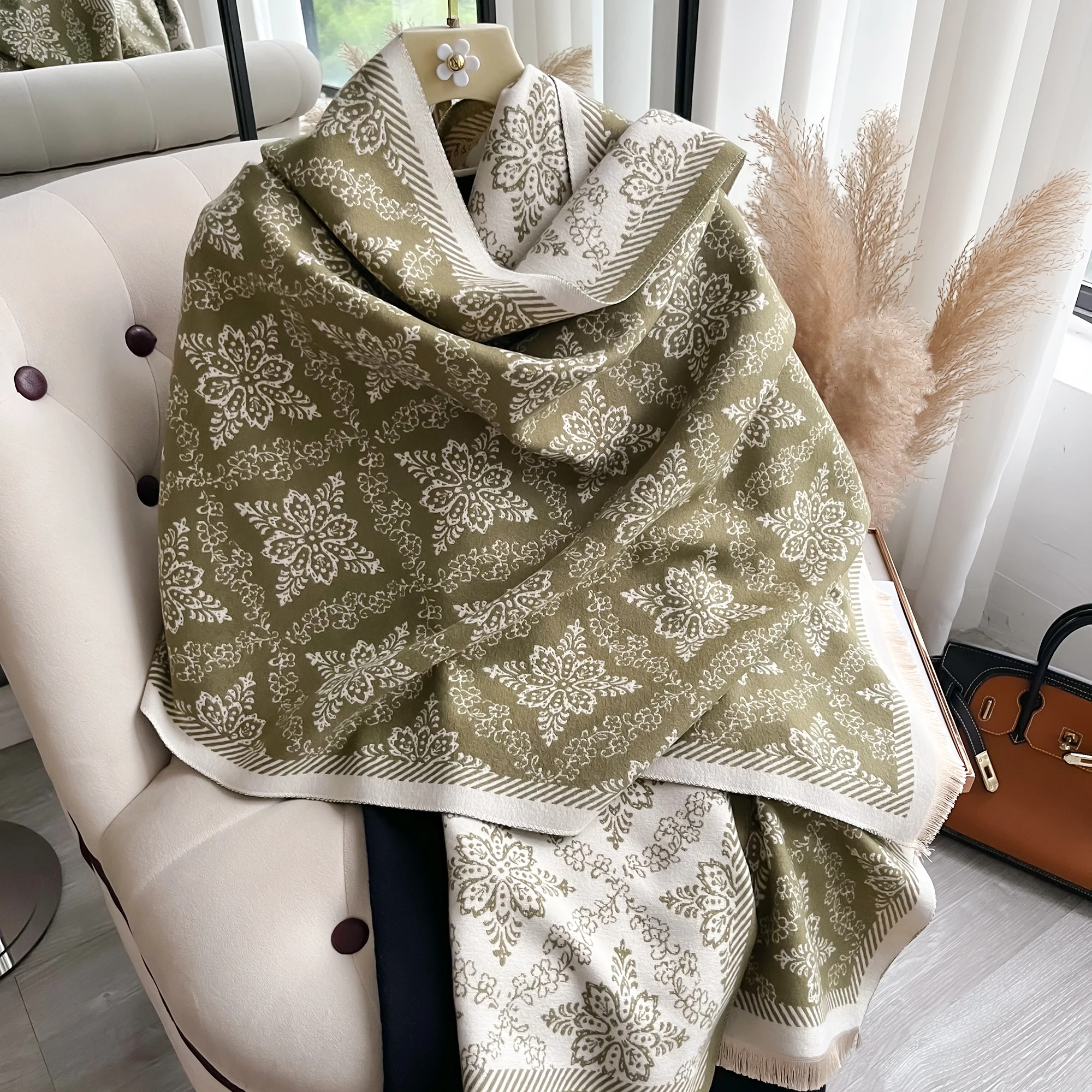 Luxury Brand Two-Sided Ethnic Style Scarf pashmina Cashmere Soft Warm Fringe Pashmina Shawl Winter Coldproof Windproof Blanket