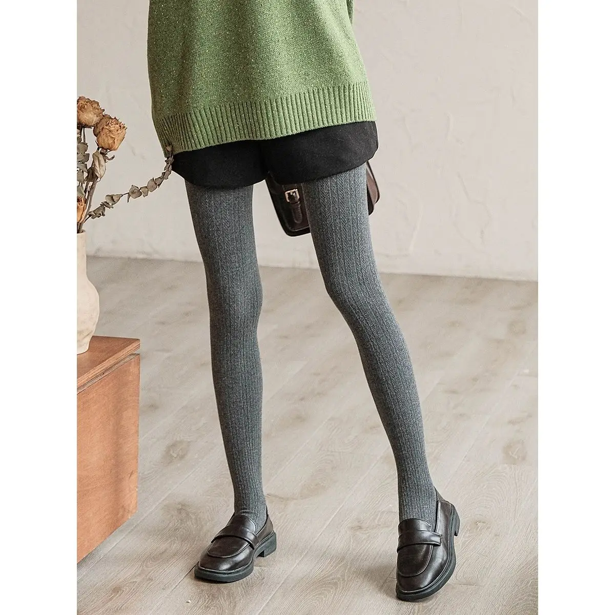 เลกกิ้งฟิตเนสผู้หญิง ผ้าฟลีซกันหนาว ผ้าขนสัตว์เทียม สไตล์ลำลอง ยกสะโพก มีลายทาง ทรงบาน กระชับสัดส่วน ดีไซน์หรูหรา