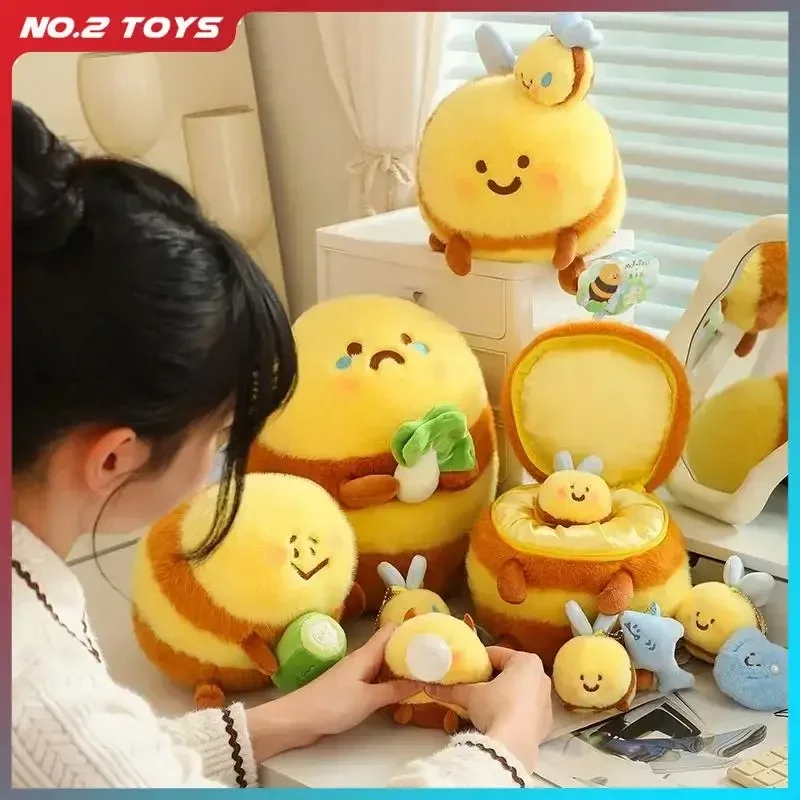 

28/22/20CM Cartoon Bee Stuffed Plush Doll Toy Girl Gift Cute Animal Bee Expression Pillow Cushion Plush Toy for Child Home Decor