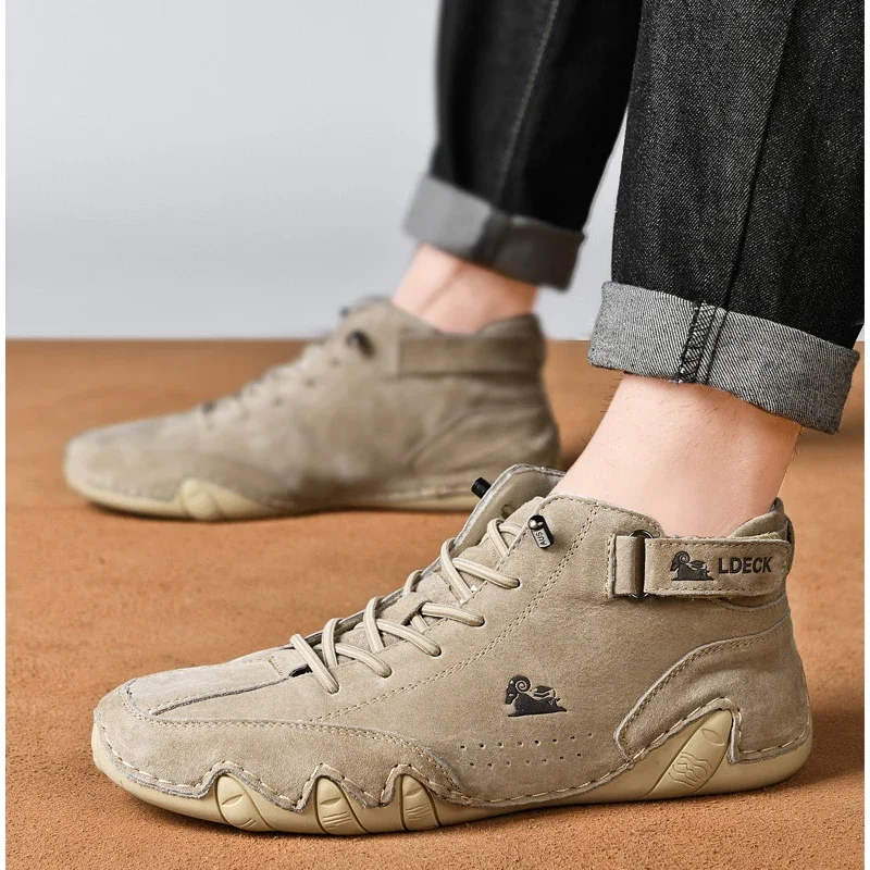 Mężczyźni Sneakers buty dla mężczyzn 2023 Casual buty wulkanizowane światło zewnętrzne sznurowane Pu skóra moda Roman nowy tenis Zapatillas