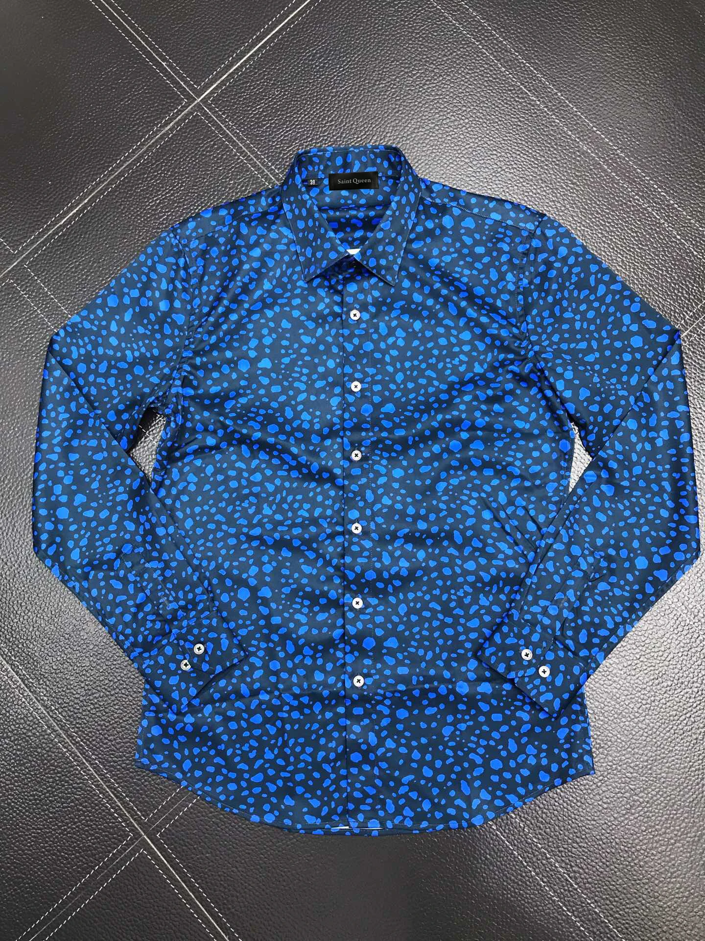 

Saint Queen Men's Shirt Slim Fit Flex Collar Stretch With Fold Harness Men Dress Shirts Button-Down Work Cotton Tops | 621