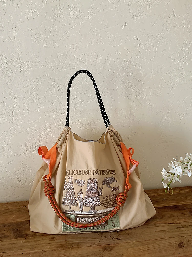 

New Japanese-Style Embroidered Shopping Bag with Animal and Cake Designs, Women's Shoulder Bag, Lightweight, Foldable, Large Capacity, Women's Tote Bag, Crossbody, Surprise Gift