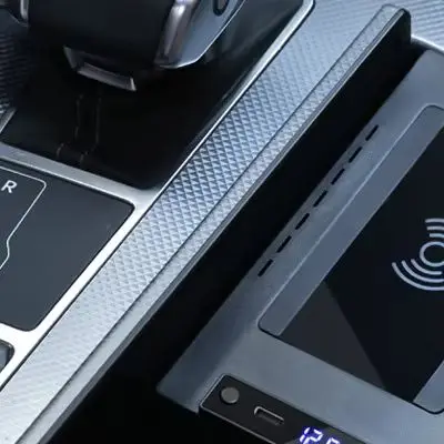 Vehicle Charging Pad Wireless Car Charger For Daily Commuting 15W Fast Output 12V Voltage System Connect And Play