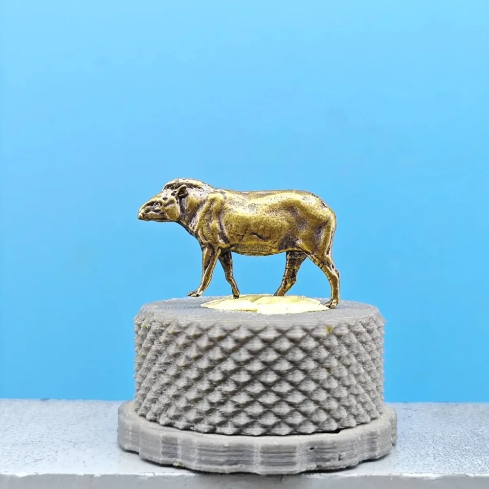 Vintage Brass Wild Warthog Mini Figurine African Wildlife Animal Statue Grassland Diorama Desktop Decor Gift for Collectors