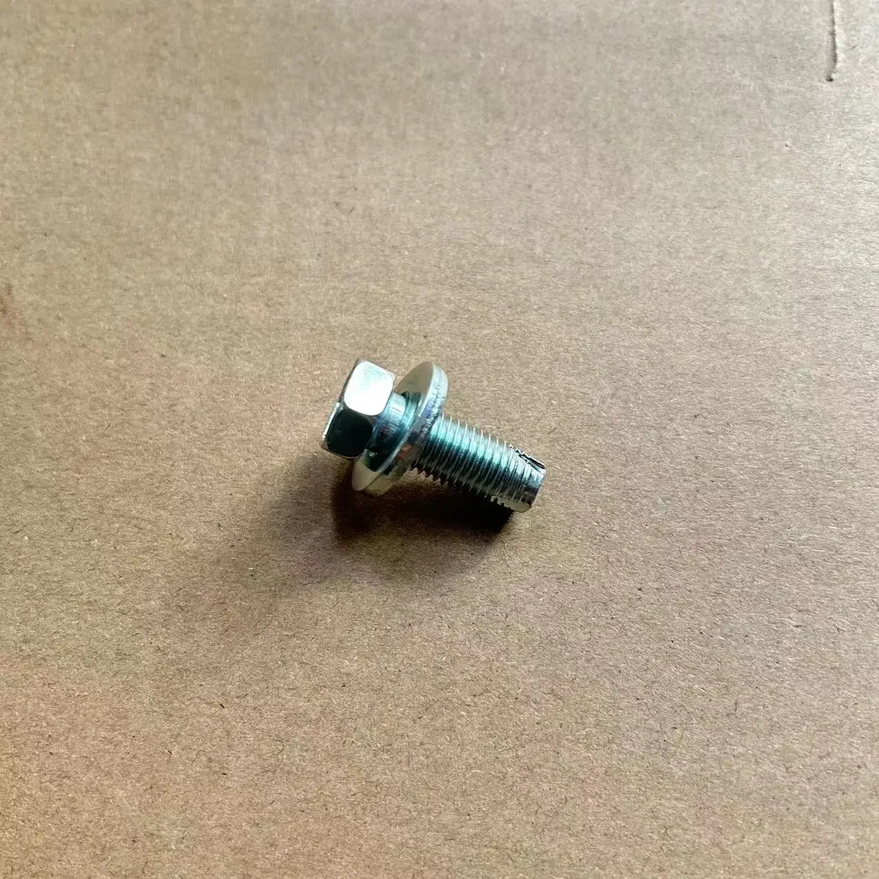 For Toyota PRADO Land Cruiser Original Front and Rear Seat Rail Fixing Screws