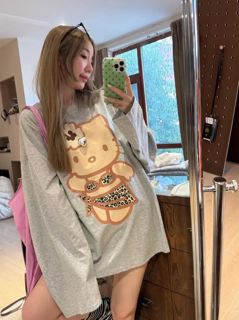 

Casual Pure Cotton Long Sve T-irt Women's Leopard Print Bikini Kit Cartoon Print Loose Fit round Ne mid Length Top