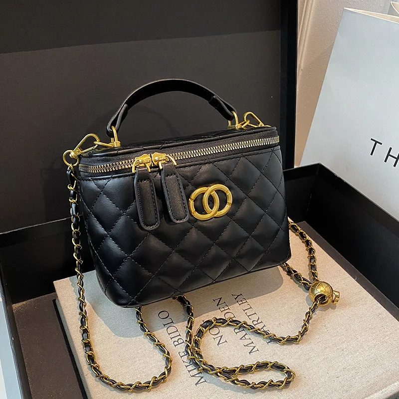 

2025 Autumn Winter Quilted Square Bag, Luxe Chain Strap Purse, Women's Fashion Shoulder Crossbody, Minimalist Day to Night Tote