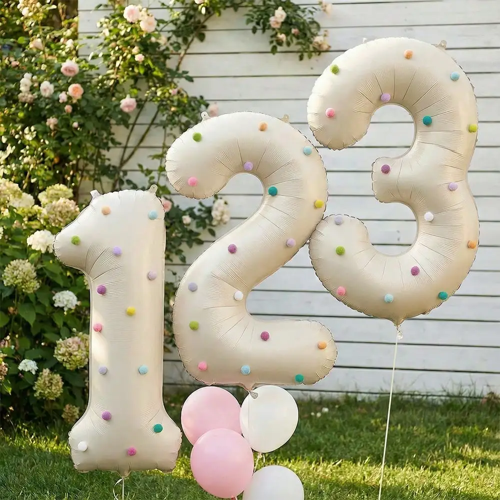 Balões de alumínio de 32 polegadas, números de 0 a 9 na cor branco leitoso para decoração de festas de aniversário, 20 bolas de pelúcia para celebrar aniversários.