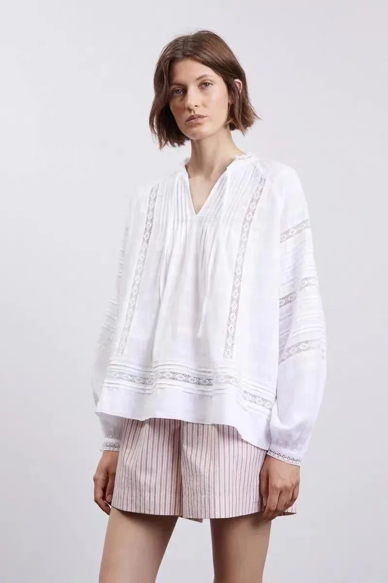 

Women's Linen Shirt Fashion Lace Stitching Hollow Out V-Neck Long Sleeve Blouse