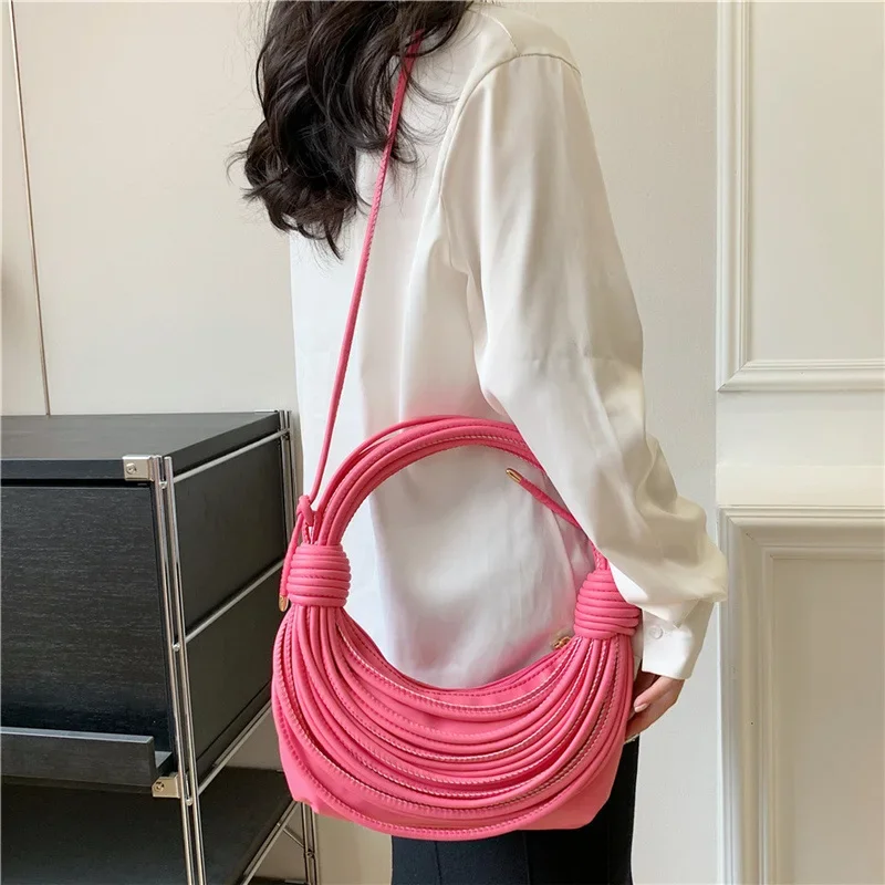 

2025 Luxury Women Handbags Designer Brand Handwoven Noodle Bag Rope Knotted Pulled Hobo Half-Moon Bag Green White Evening Clutch