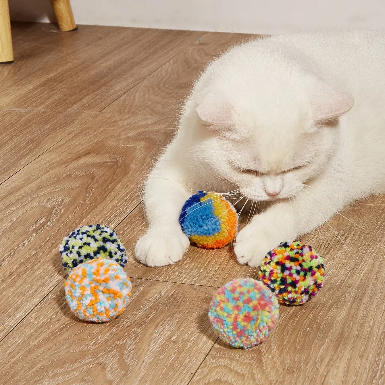 Cat Toy Cartoon Style Playful Cat Ball Made of Pure Yarn Cat Self Fun Scratch Resistant Bite Resistant Toy