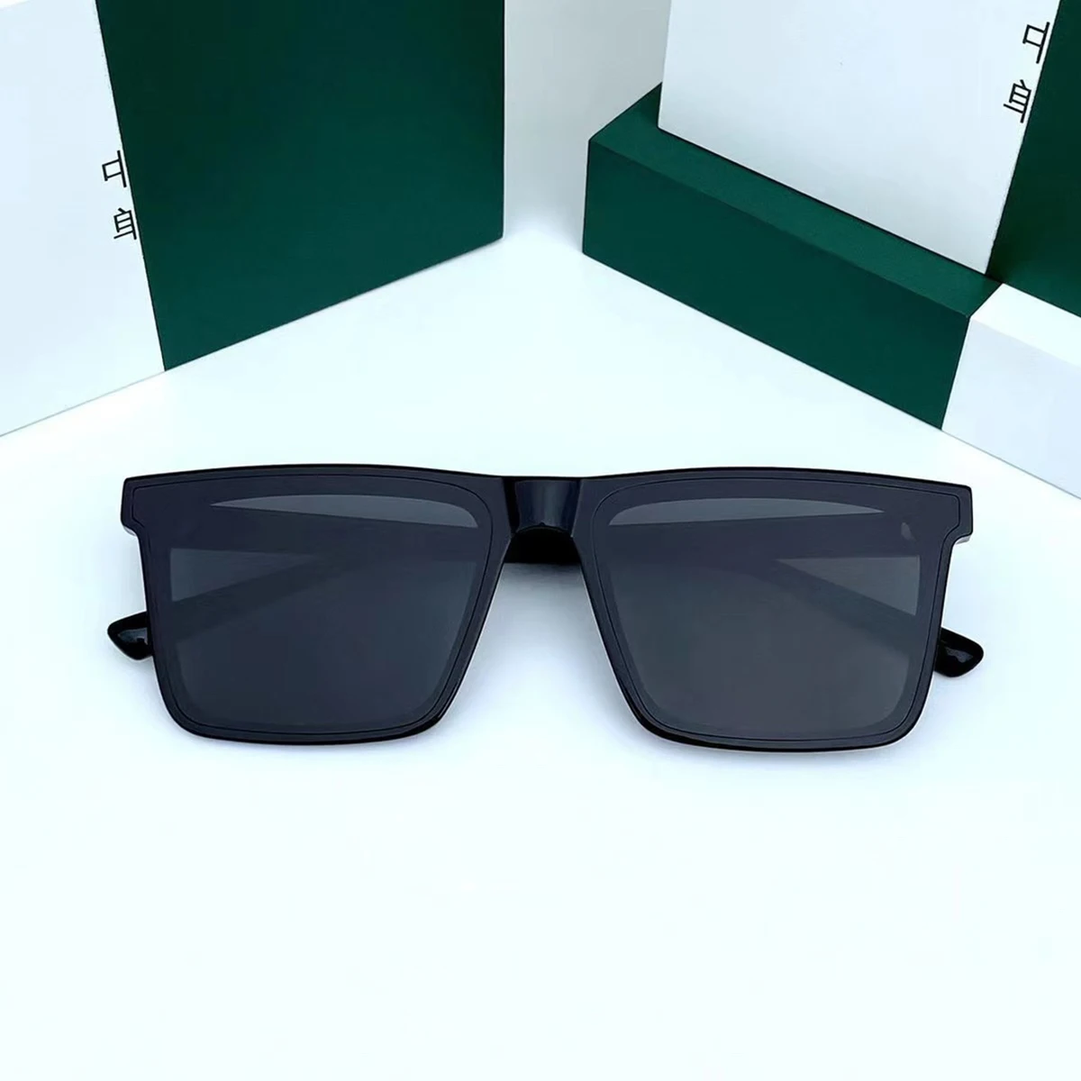 1PC New Square Fashion Sunglasses Men's Colorful Sheet Sunglasses Street Shooting Glasses