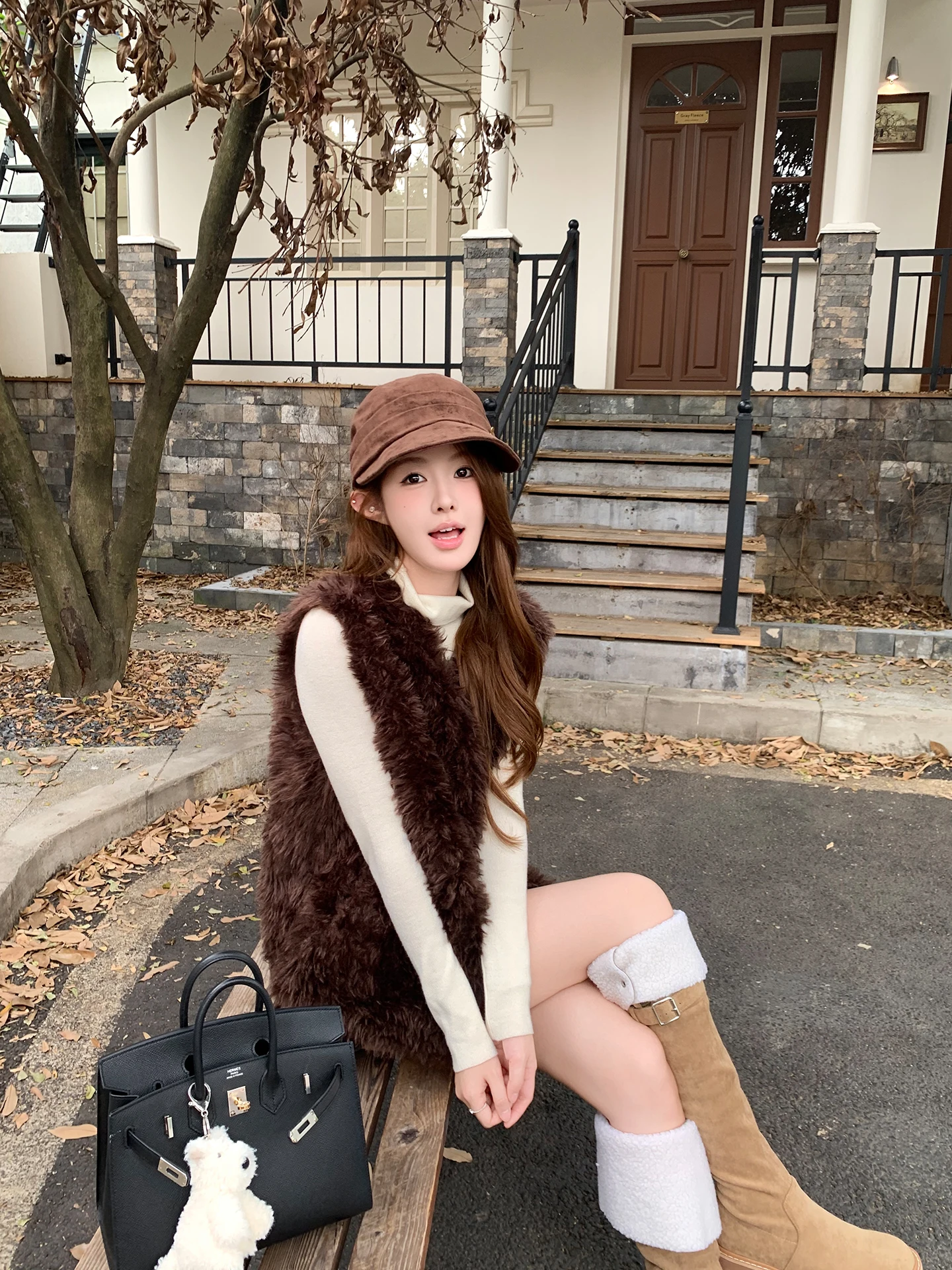 

Muzi Snow Peak Mocha Women's Faux Fur Vest Autumn Winter High End Sensation Environmental Protection Leather Coat V-ne Stro...