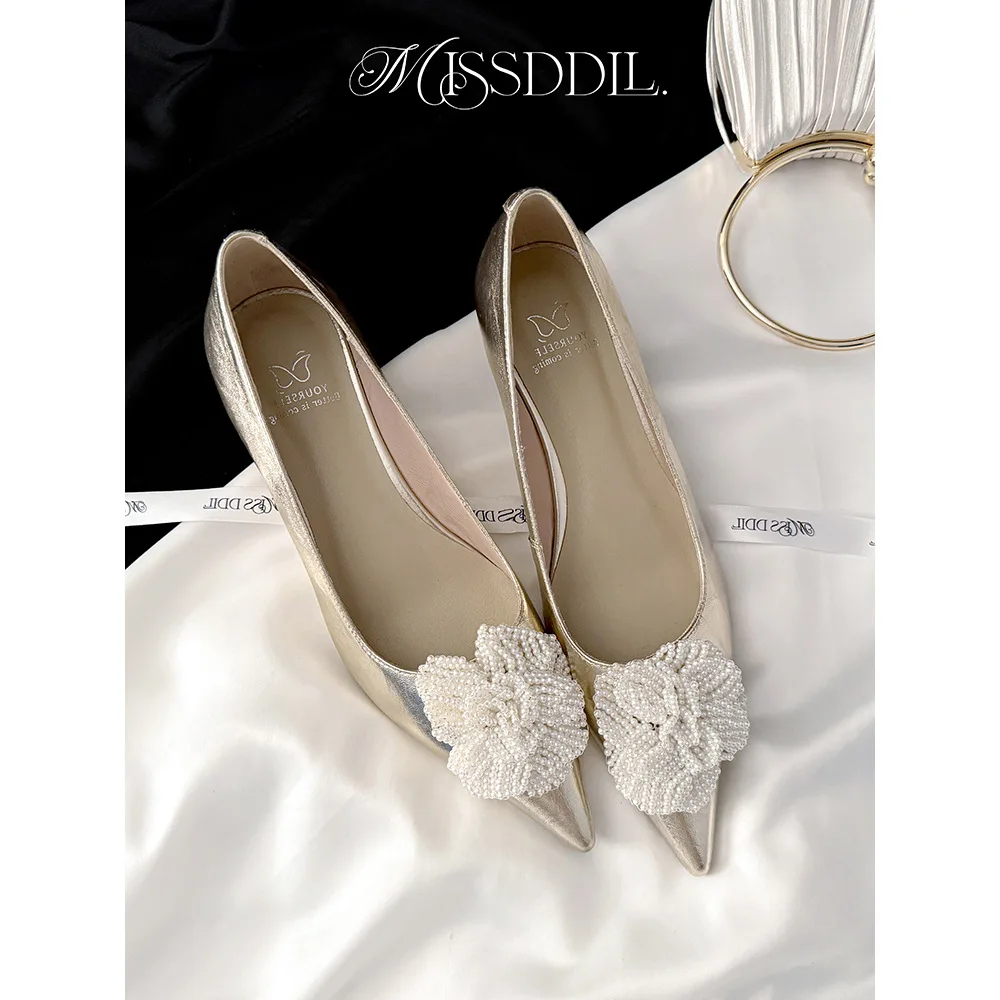 New Womens Shoes Exquisite Imitation Pearl Flower Low Heels for Woman Fashion Model Casual Shoes Designer Shoes Zapatos De Mujer