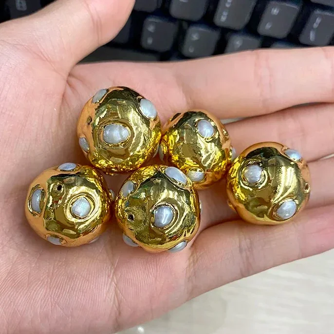 High Quality Gold Plated Big Size 20mm Round Ball Spherical Natural Pearl Paved Stone Loose Beads For Necklace Making