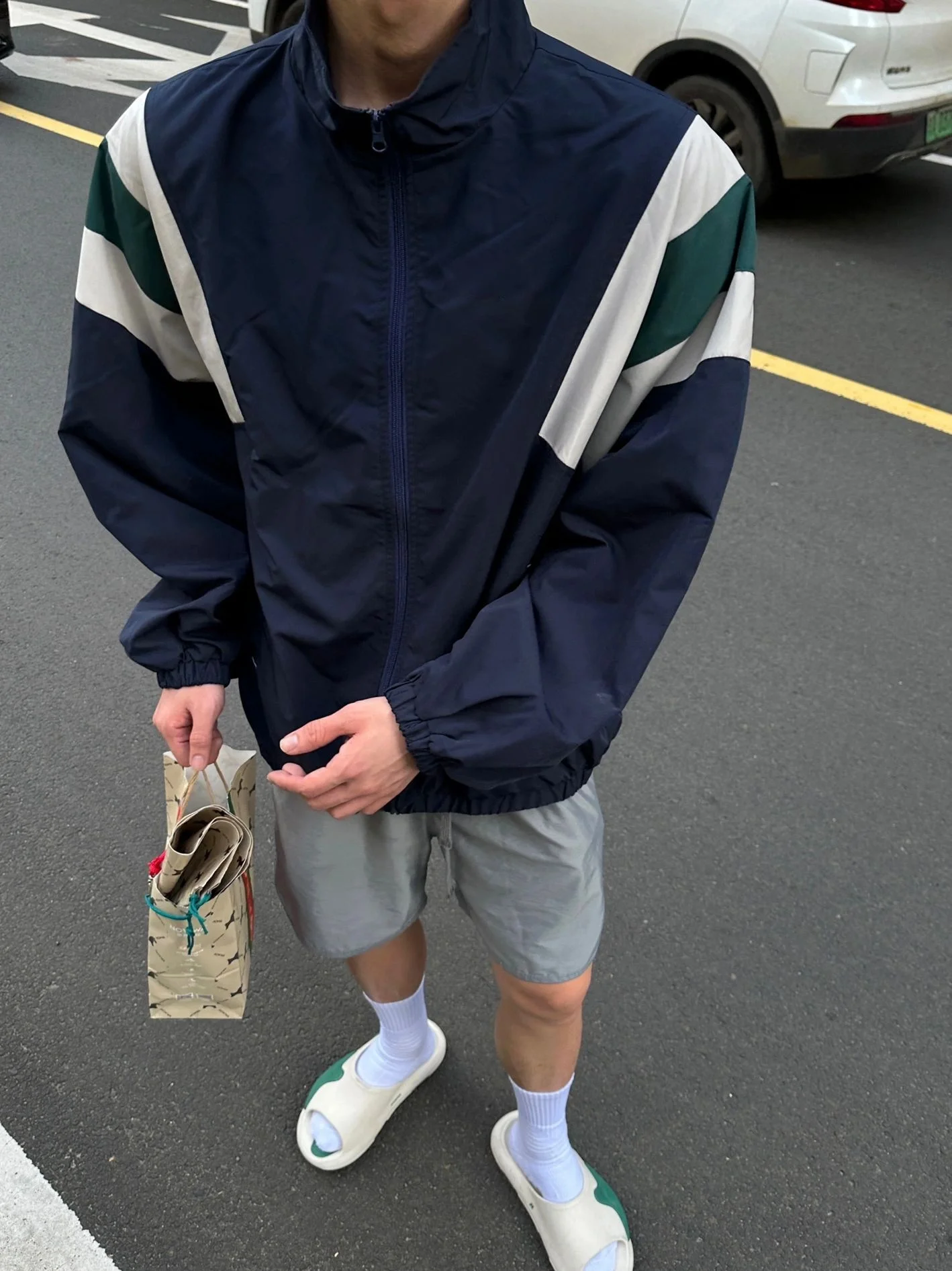 

Мужской винтажный кардиган свободного кроя в стиле ретро с воротником-стойкой, в стиле пэчворк, в американском стиле, с открытыми рукавами