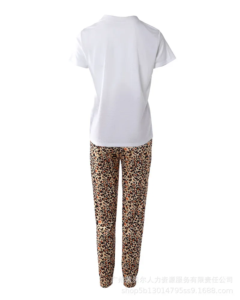 Set di due pezzi per donna 2024 Summer Fashion New Leopard Print t-shirt a maniche corte con lettera pantaloni Casual Silm Set abbigliamento femminile