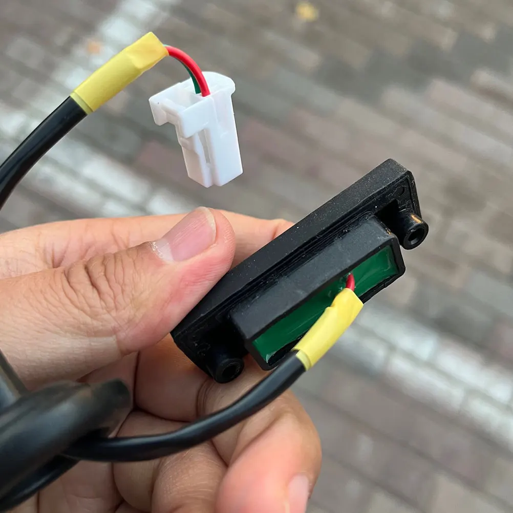 

Sturdy Car Trunk Switch Tailgate Lid Open Easy Installation Suitable for Most Car Styles 81260-1w220 Trunk Switch