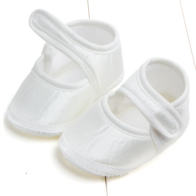 2022 New Neborn Baby Trade Baby Toddler Shoes Baptism Pure Color Princess Soft Bottom Shoes Boys And Girls Silk Soft For Babies