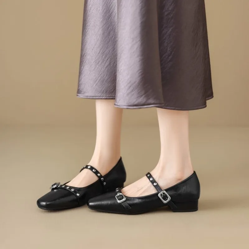 

Fashion Buckle Strap Women Shoes Outdoor Shallow Low Heel Shoes Novelty Rivet Square Toe Shoe Spring Autumn High Heels