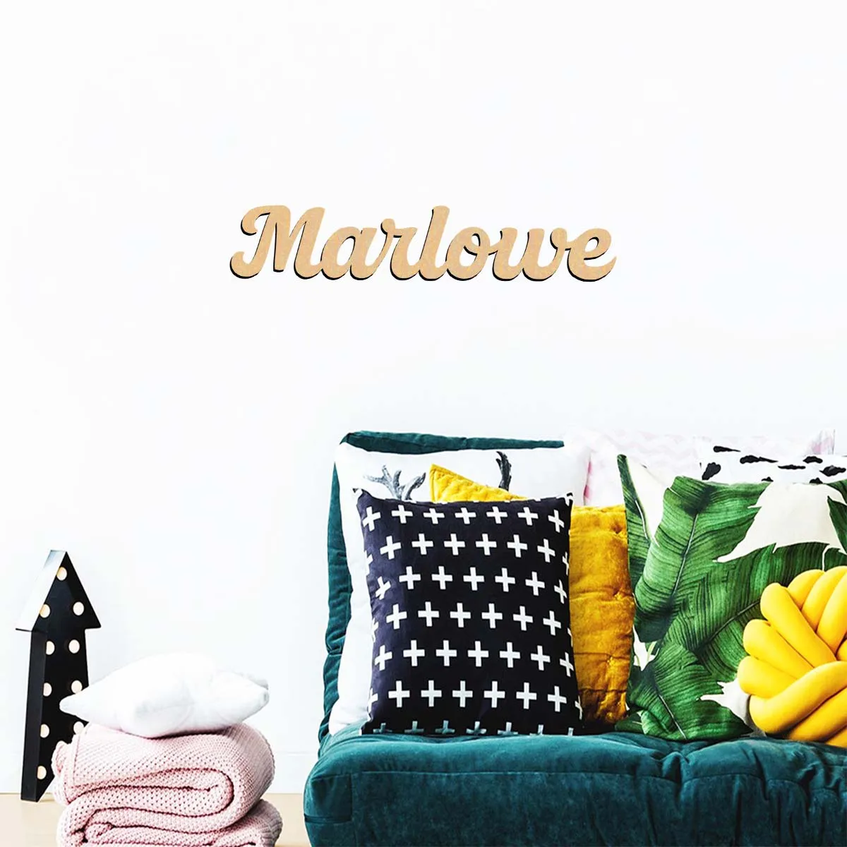 1pc Cartoon Marloive example Personalized Text Wooden Decor Wooden Sign Laser-Cut Sign Holiday Decorations