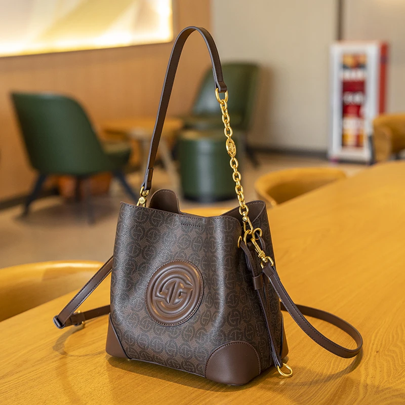 

Galan Dai 2025 Новая женская сумка из воловьей кожи, сумка-мешок в европейском и американском стиле, повседневная сумка через плечо, простая женская сумка