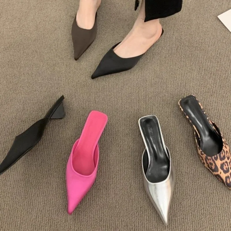 

New Pointed Toe Women Mules Slipper Fashion Candy Color Ladies Elegant Dress Sandal Square Low Heel Slip on Slides Shoes