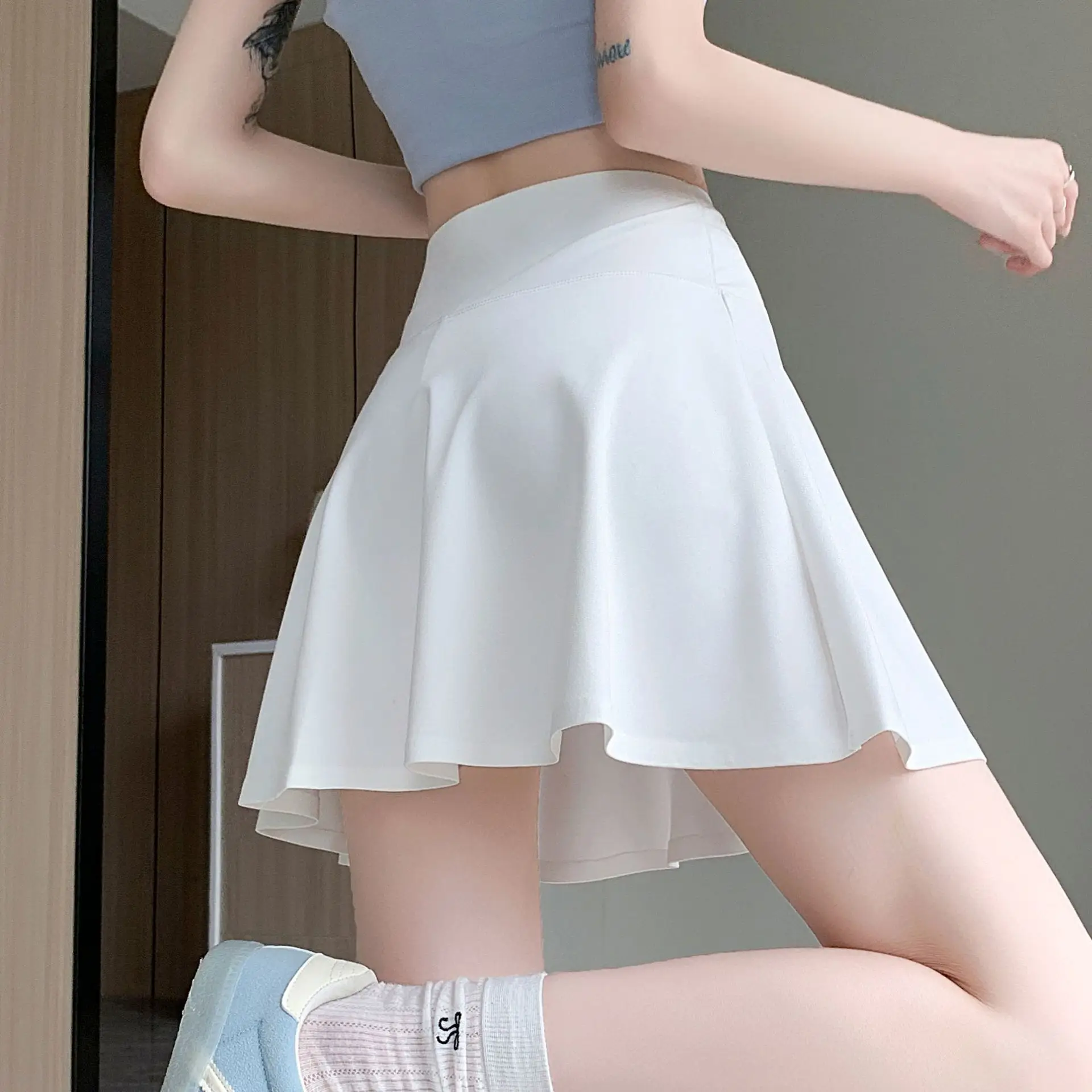 Sports short skirt for women versatile summer high waisted anti glare yoga skirt A-line running and fitness pleated white skirt