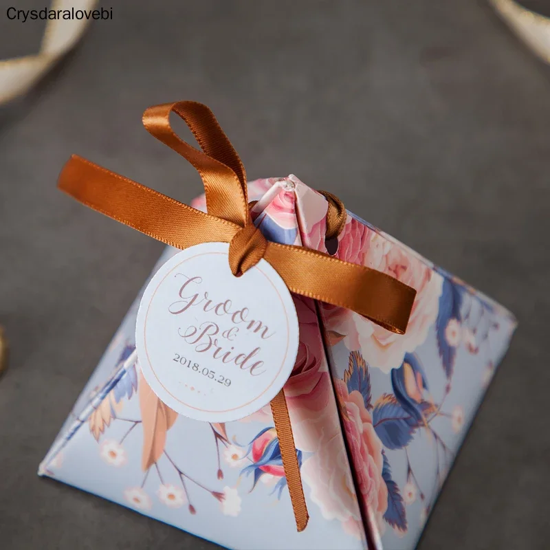 

100pcs New European Floral customized Triangular Pyramid Wedding Favors Candy Boxes Bomboniera Party Gift Box chocolate box