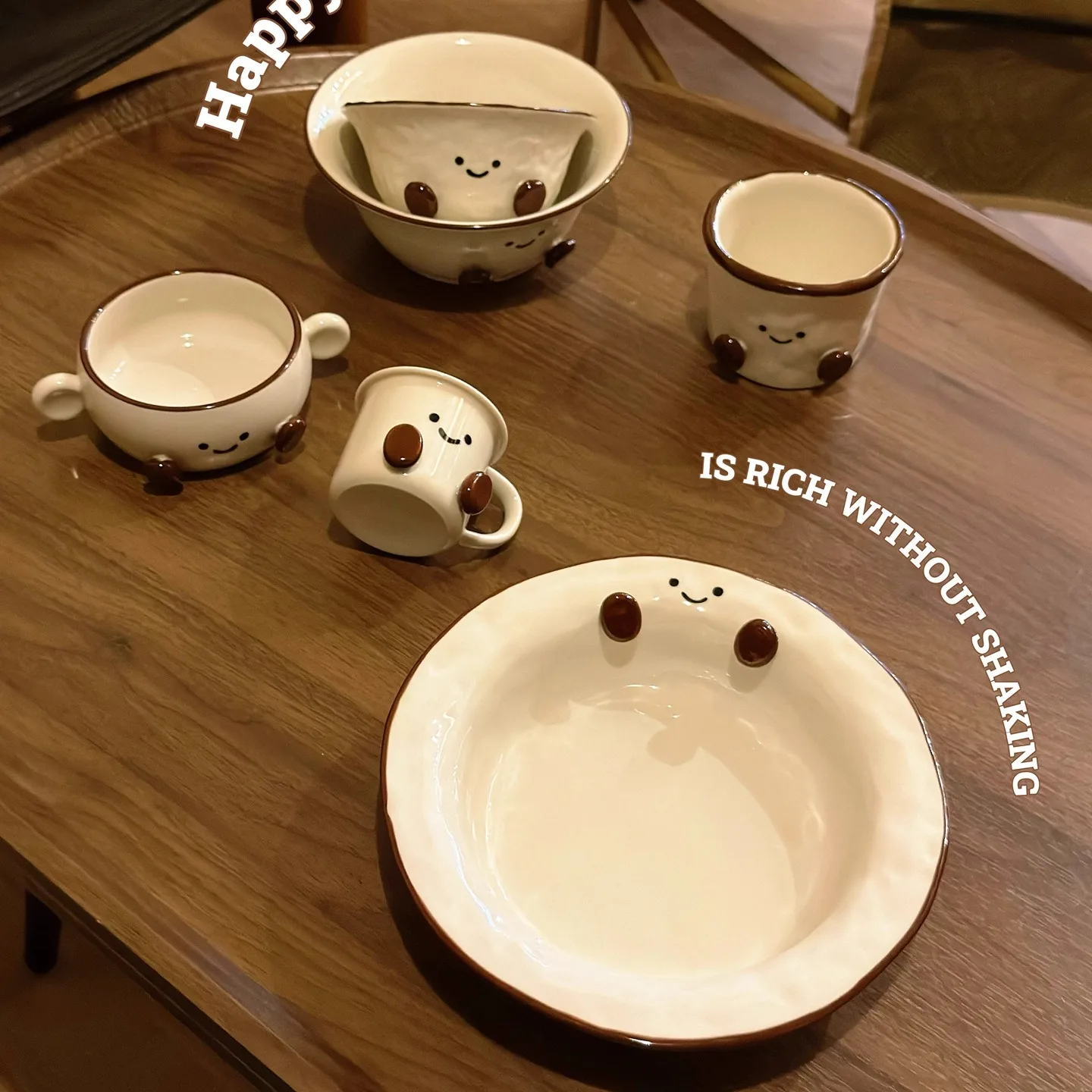 

Hand-Painted Underglaze Porcelain Tableware With High "Appearance Value" For Household Use