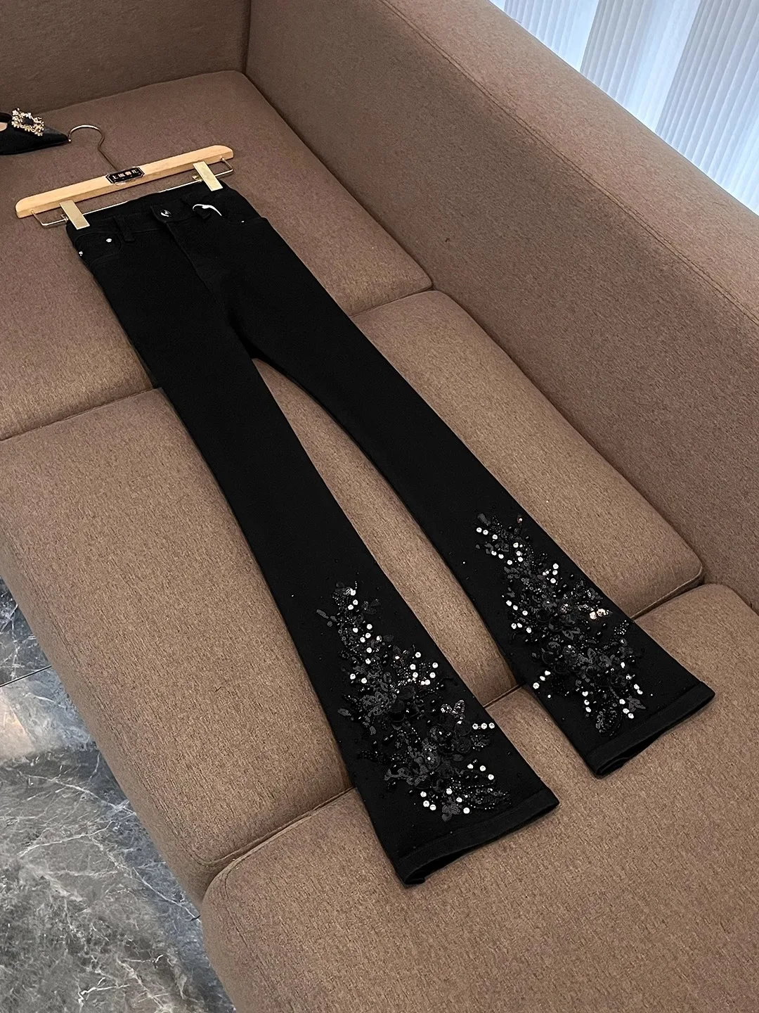 

New 2025 Women's High Waist Slim Fit Jeans Embroidered Micro Flare Pants Cotton Fabric Straight Tube Trousers with kets