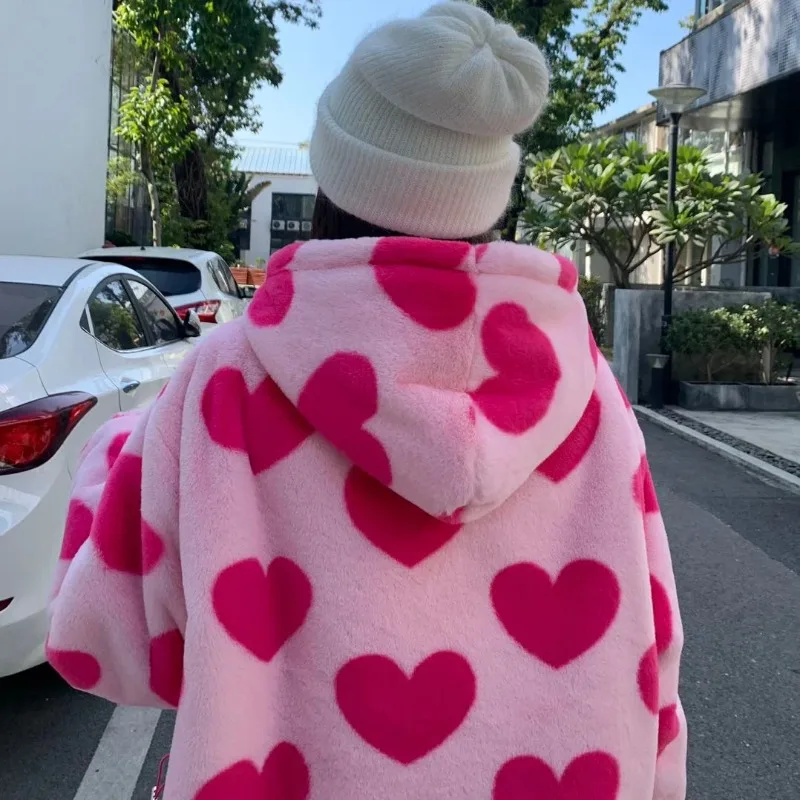 

Harajuku Heart-shaped Print Plush Jacket Women Winter 2025 Korean Long Sleeve Hooded Coat Thick Warm Couple Streetwear Outerwear