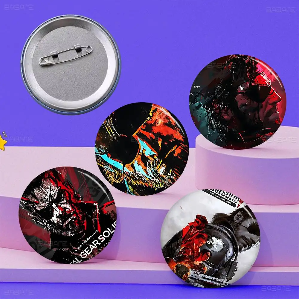 Tactical intelligence M-Metal Gear game Anime Button Pin Handmade Brooch for Clothes Cartoon Badge Backpack Decoration Jewelry