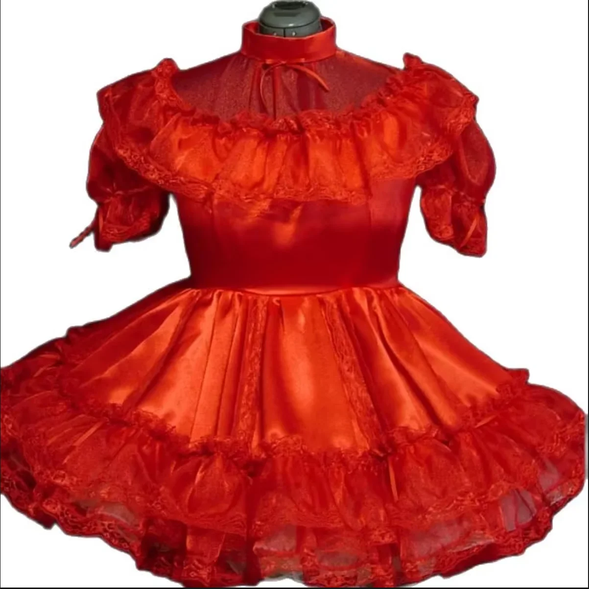 

Red Smooth Satin Dress Hot Selling Effeminate Sexy Gothic with Transparent Chiffon Inlaid Lace Pleated Hem on the Chest