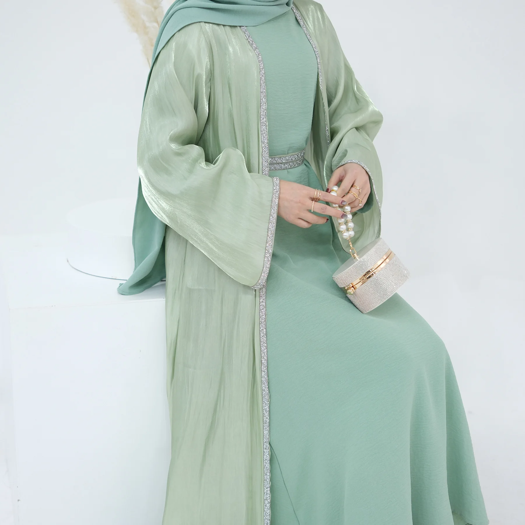 Eid Abaya Kimono liso brillante arrugado Abayas abiertas para mujeres Dubai 2024 elegante vestido de fiesta musulmán Kaftan bata Ramadán vestido Islam