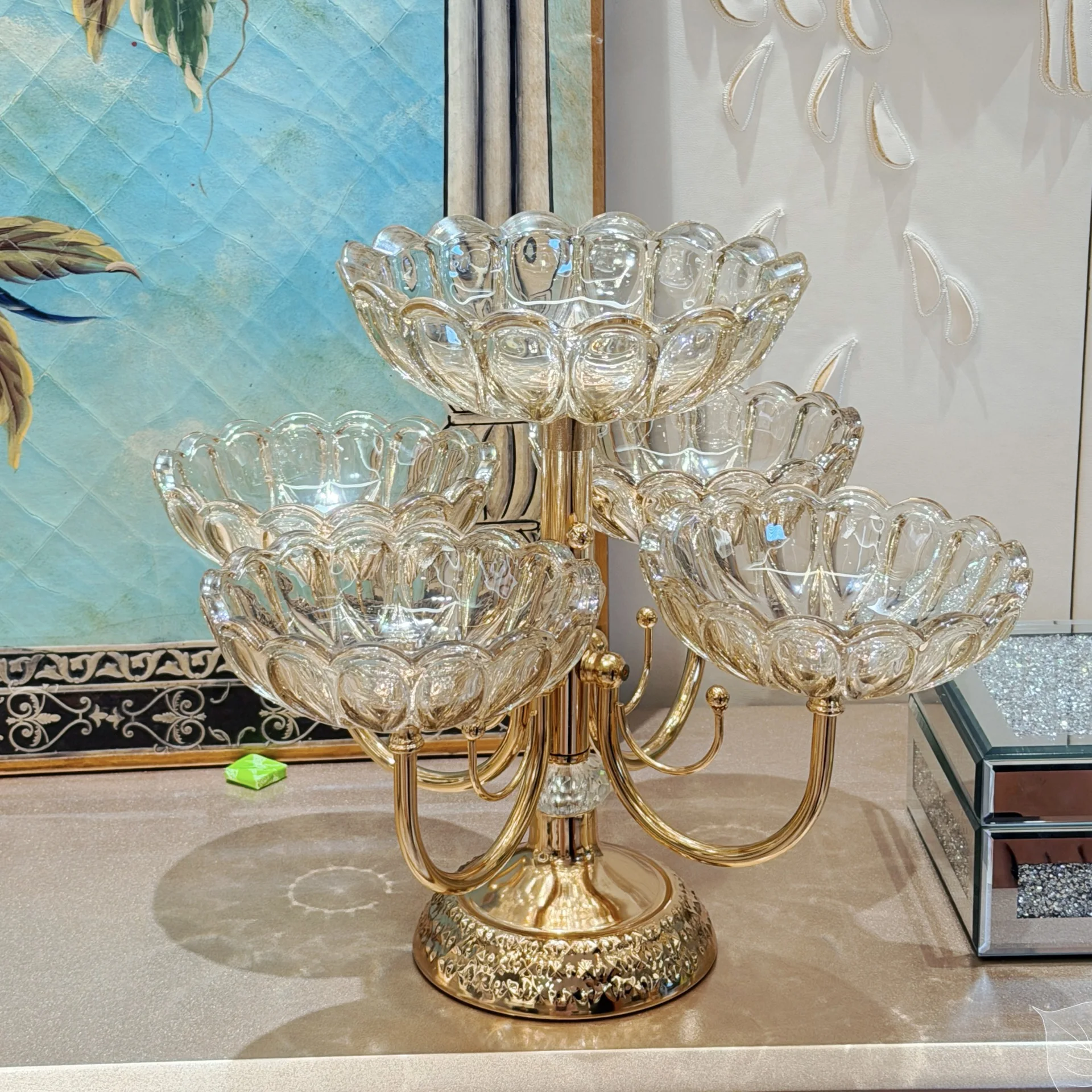 A large number of wholesale spot rotating five-grid fruit plate crystal glass fruit candy fruit plate light  home living r