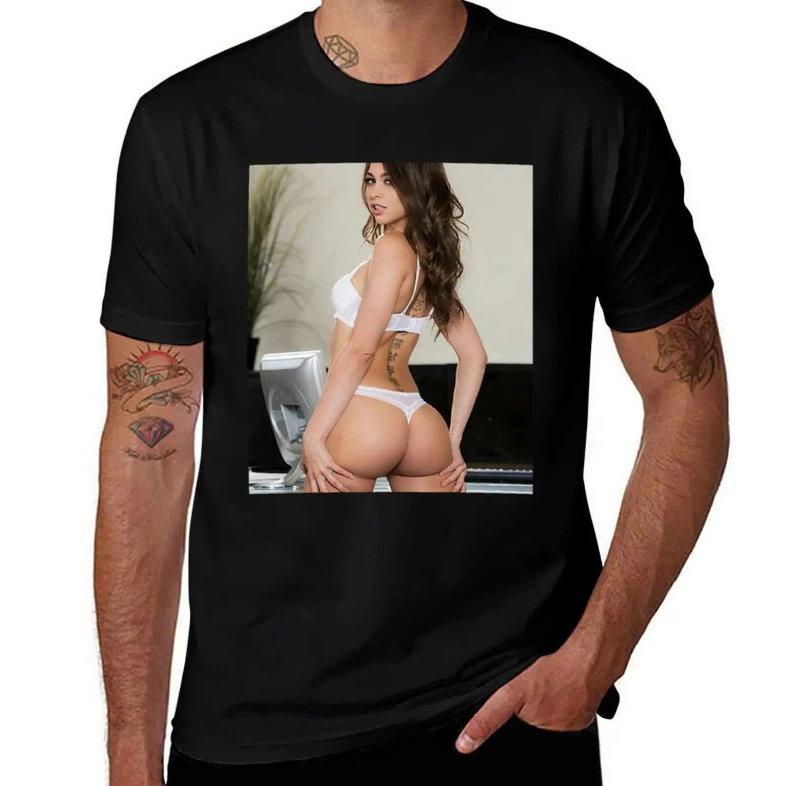 Rileys Hot Bikini T-Shirt Lightweight Casual Summer T-Shirt