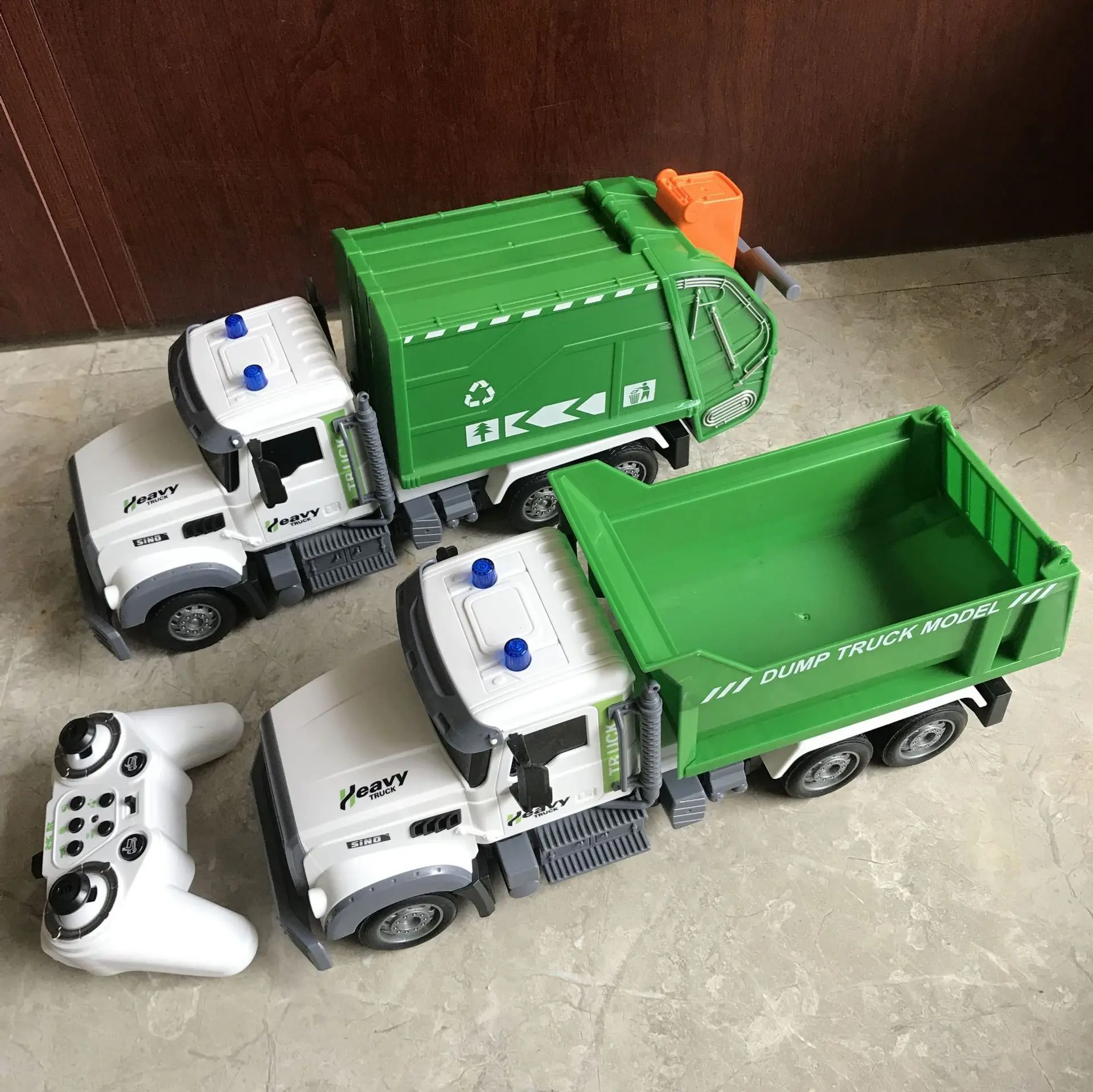 Remote control sanitation vehicle Rc Dumper Truck Garbage Trucks 1/12 2.4G Radio Controlled Cars Children Toys Boys Baby Kids