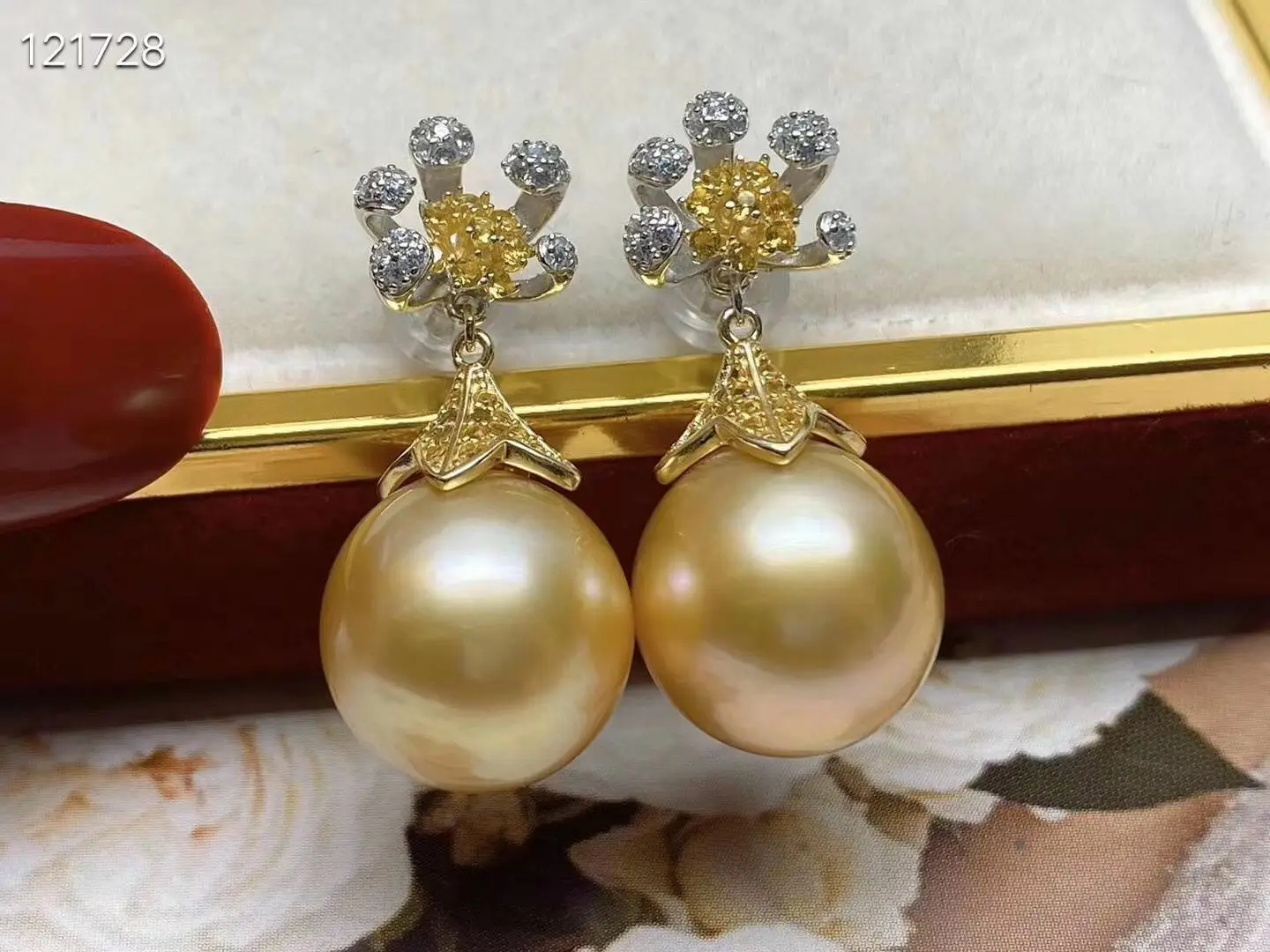 

Gorgeous 11-12mm 10-11mm 9-10mm South Sea Round Gold Pearl Earring 925s
