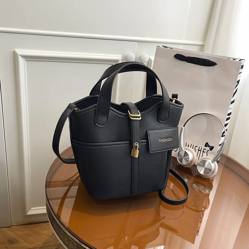 

Новая высококачественная сумка в стиле ретро, женская сумка большой вместимости, простая женская диагональная сумка