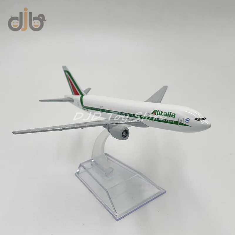 1:400 Diecast Metal Model Plane Toy 16 cm Alitalia Airlines Boeing 777-200 Replica For Collection